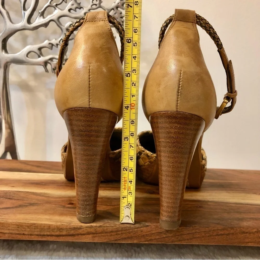 J Vincent Woven Leather Platform Heels - Picture 9 of 12